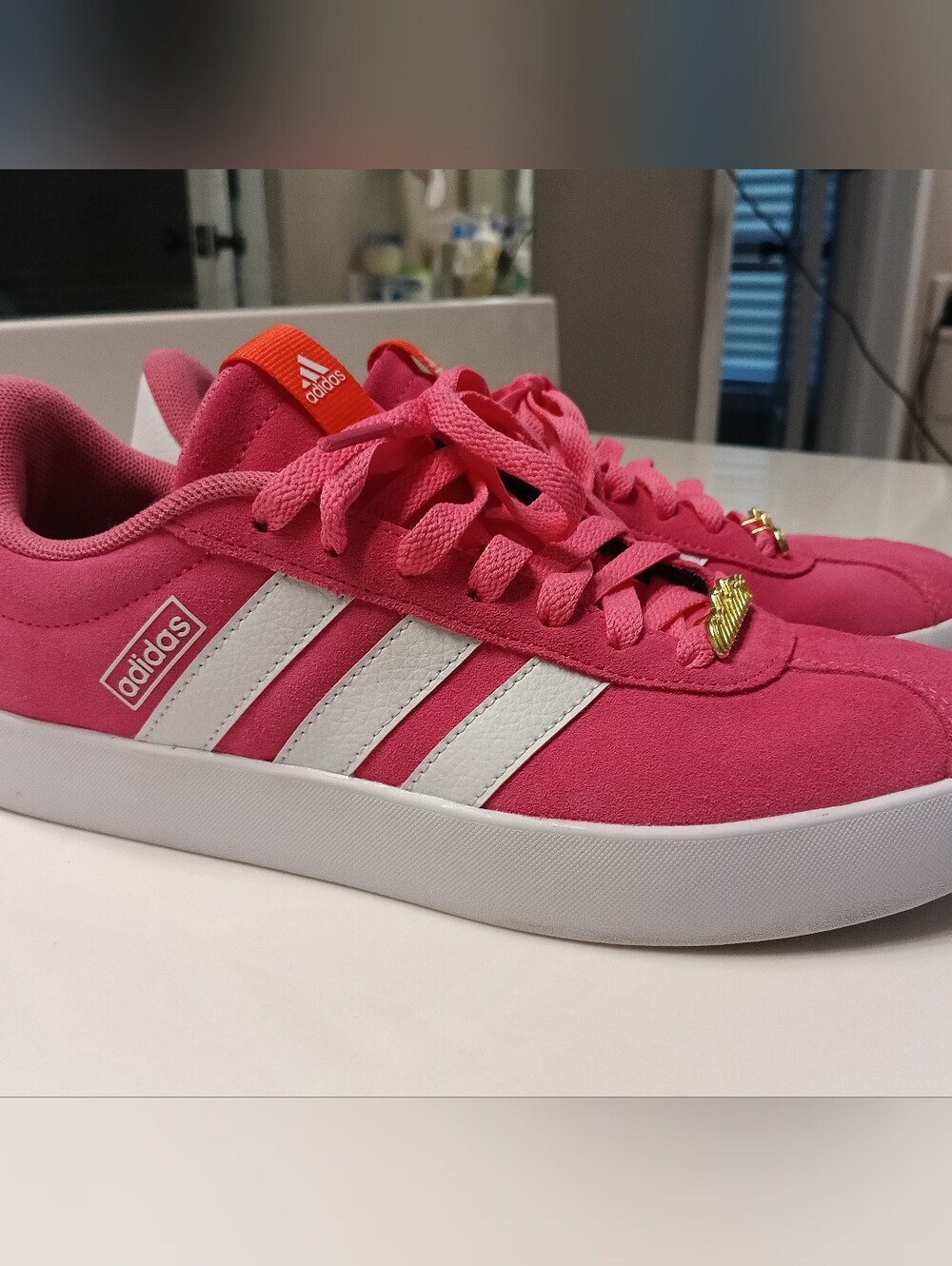 adidas VL Court 3.0 Pink Fusion Suede Gold Logo Sneakers Women’s 7.5